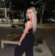 Esenyurt eve otele rezindans gelen tesettürlü Elif escort